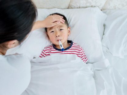 如果妳或孩子感染新冠病毒,什麼時候可以接種疫苗或加強針?