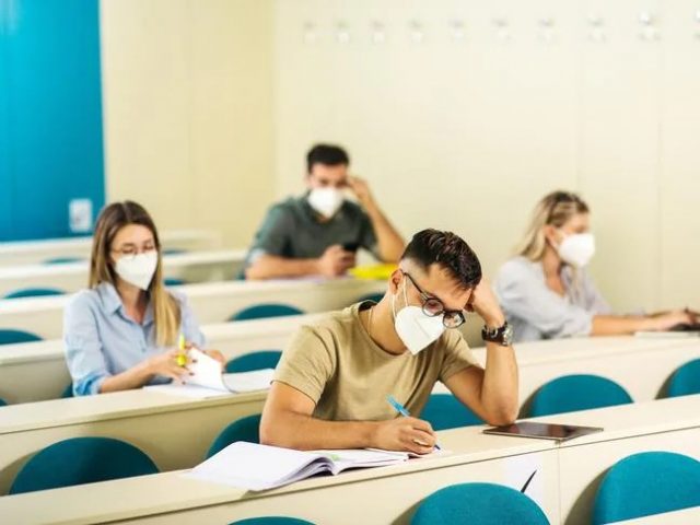 N95口罩需求增5倍,維州民眾紛紛搶購,全科醫生:到處買不到