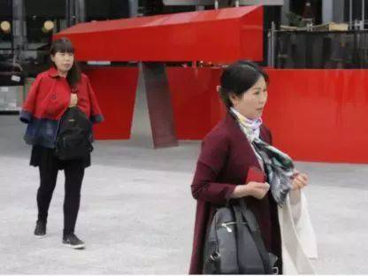 惊呆！堪培拉华人大妈卖淫被抓，妓院开在居民区内
