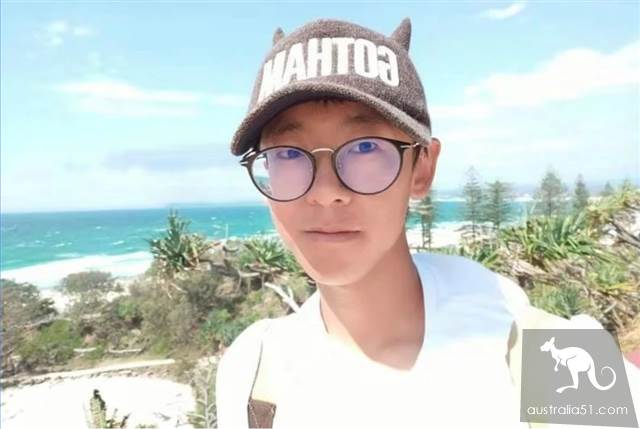 母親抵澳最後告別,腦死中國青年關維生儀