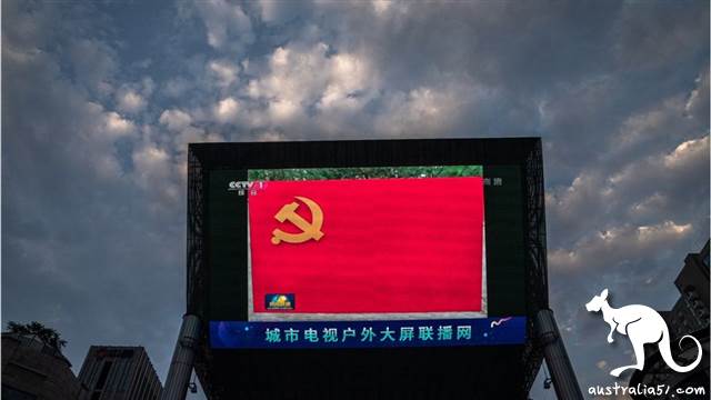 中國《情報法》規定,國傢情報機關可以要求任何組織或個人“依法支持、協助和配合國傢情報工作”。