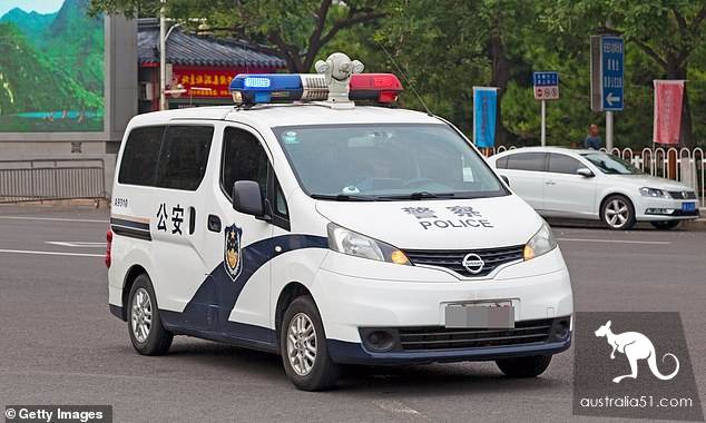 珀斯街道現高仿中國警車,有中文“公安”