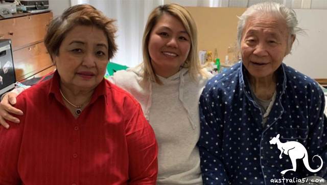 維多利亞與傢人合影。(澳洲廣播公司圖片)