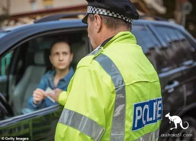 澳洲警察開罰單潛規則曝光!怪不得澳洲警察開罰單那麼積極......
