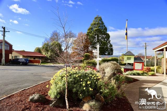 在塔斯马尼亚的“壁画小镇”谢菲尔德欣赏壁画和探店