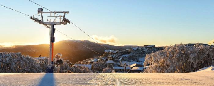 炎炎夏季也可嗨滑，在布勒山滑雪场享受世界极滑胜地
