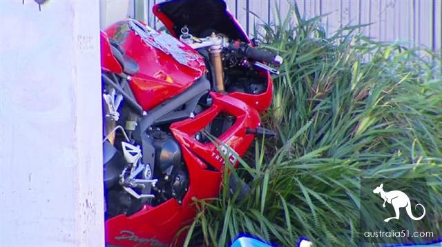慘劇!摩托車撞上路杆,悉尼情侶雙雙身亡