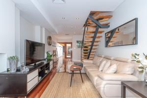 M8 Group - 3 Bed House Pyrmont 15m