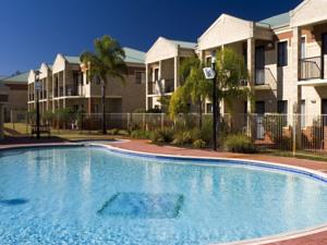 Country Comfort Intercity Hotel & Apartments