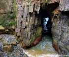 非凡洞穴（Remarkable Cave）