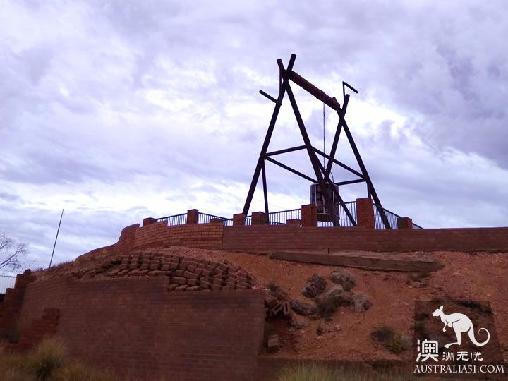 地下城市庫伯佩迪(Coober Pedy)尋寶3日遊