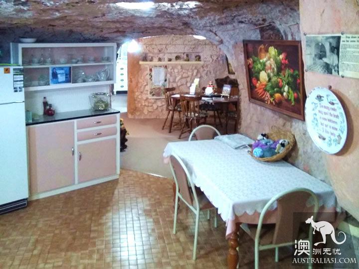 地下城市庫伯佩迪(Coober Pedy)尋寶3日遊