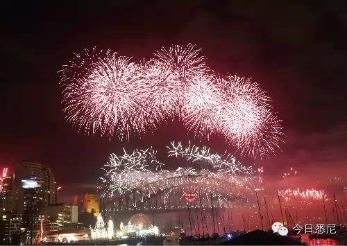 悉尼烟火9点场突发爆炸!上千人疏散!零点场彩虹烟花震撼全球!澳洲华人搓着麻将率先跨年!图集抢先看!