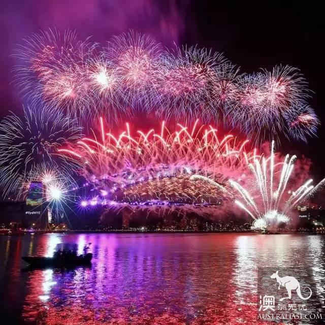悉尼烟火9点场突发爆炸!上千人疏散!零点场彩虹烟花震撼全球!澳洲华人搓着麻将率先跨年!图集抢先看!