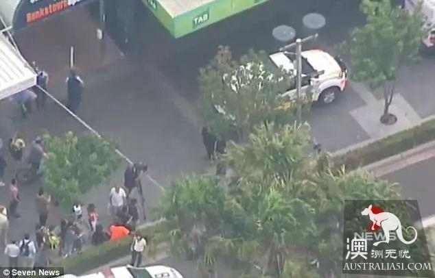 突发！悉尼购物广场发生枪击案！1人死亡，现场满地鲜血！嫌犯还在逃...