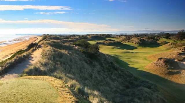 澳洲第一公众球场:班博古沙丘Barnbougle Dunes Golf