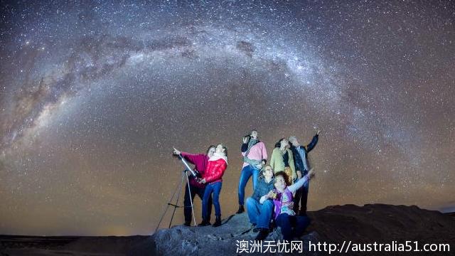 绝美泰瑞尔湖星空拯救小镇锡莱克经济，还不来拍一张星空照惊艳你的朋友圈吗？